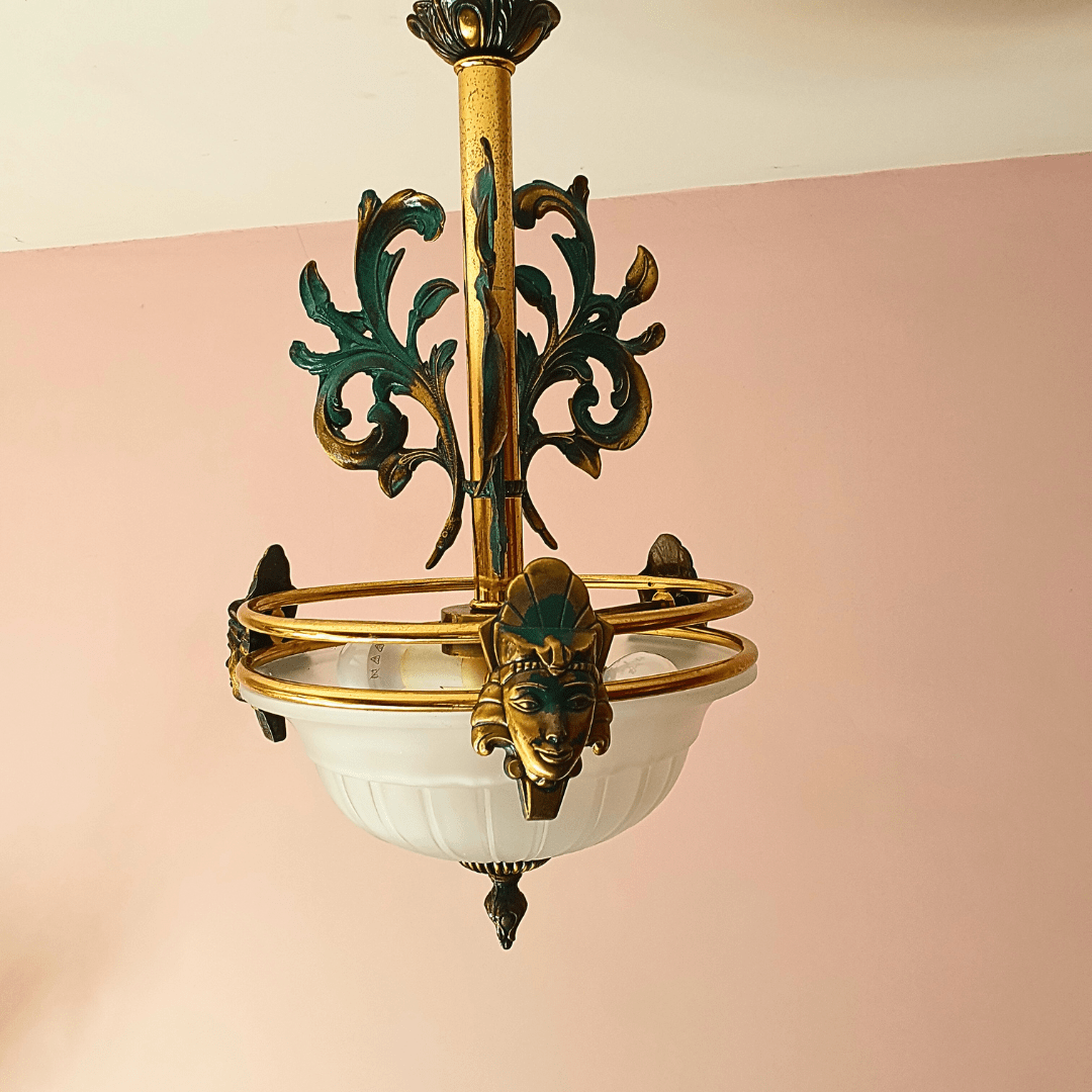 Lámpara antigua de techo